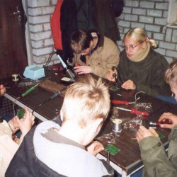 2002g
